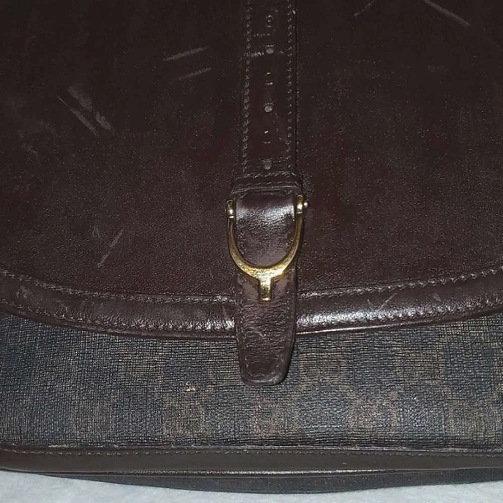 Gucci Supreme Stirrup Crossbody Bag